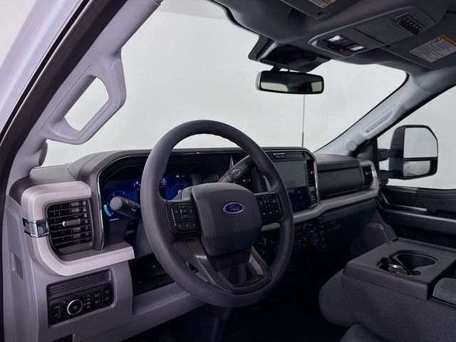 2026 Ford F-250 photo 9