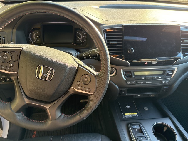 2025 Honda Ridgeline TrailSport photo 4