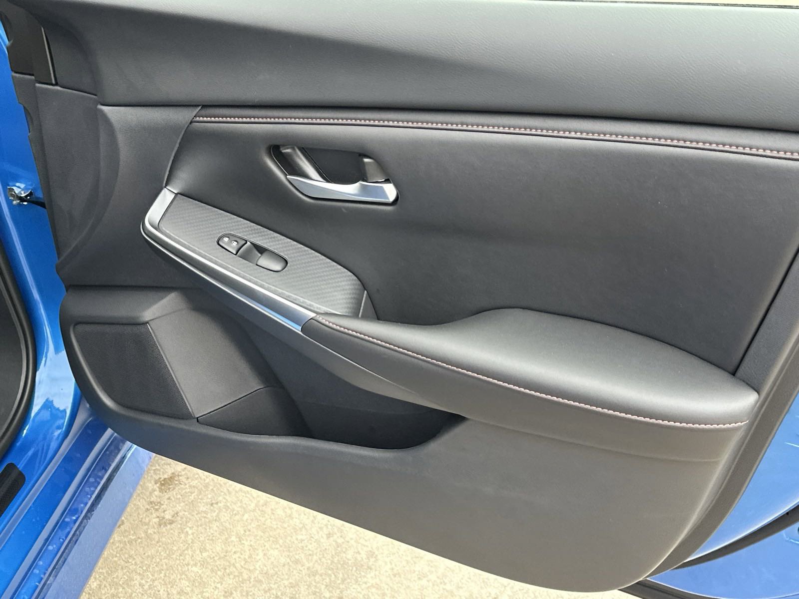 2025 Nissan Sentra SR photo 15