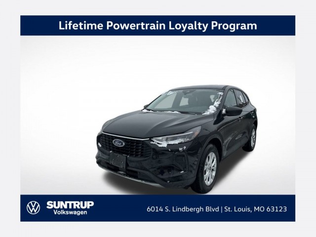 2025 Ford Escape Active's photo