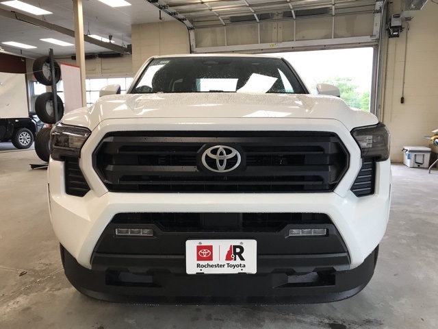 2025 Toyota Tacoma SR5 Double Cab photo 8
