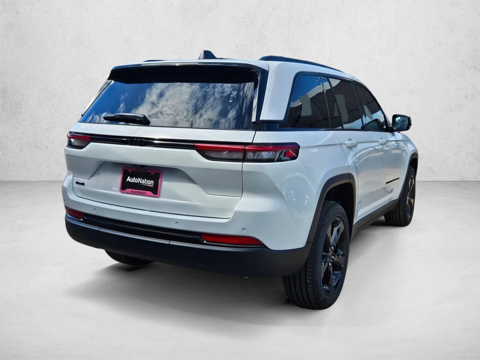 2025 Jeep Grand Cherokee Altitude X photo 2