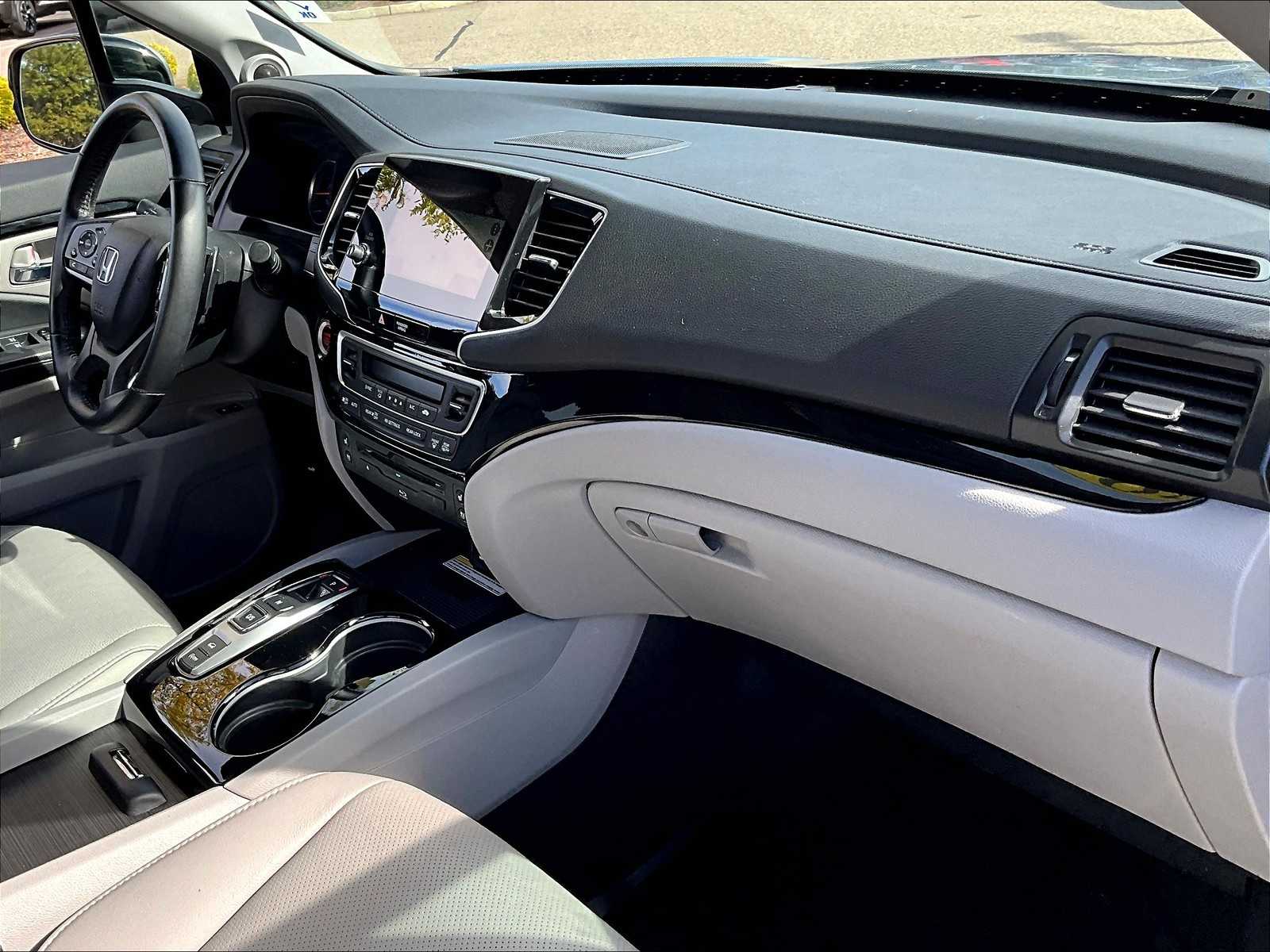 2020 Honda Pilot Elite photo 13