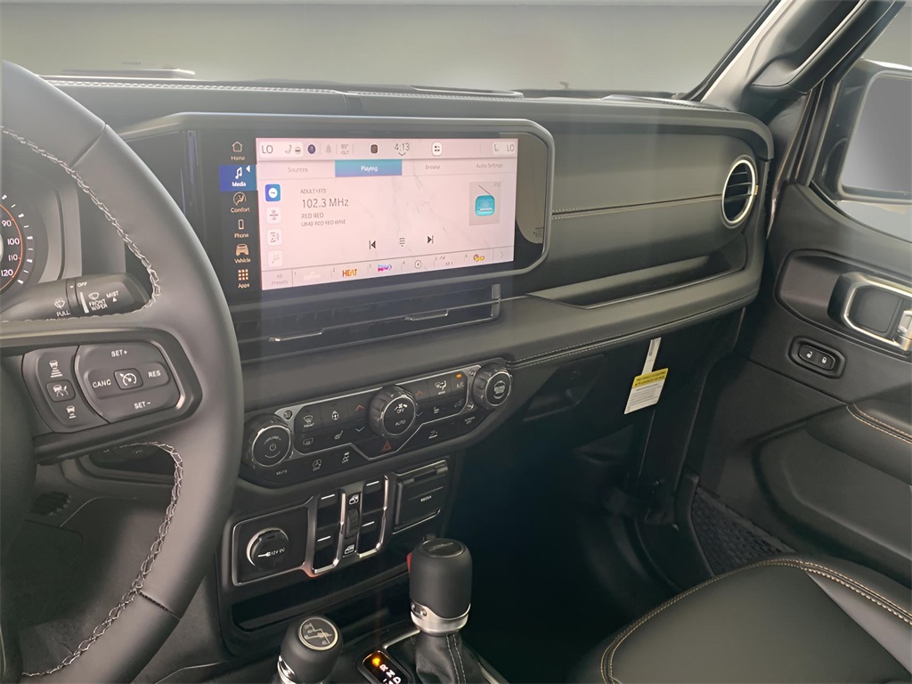 2025 Jeep Gladiator Sport photo 34