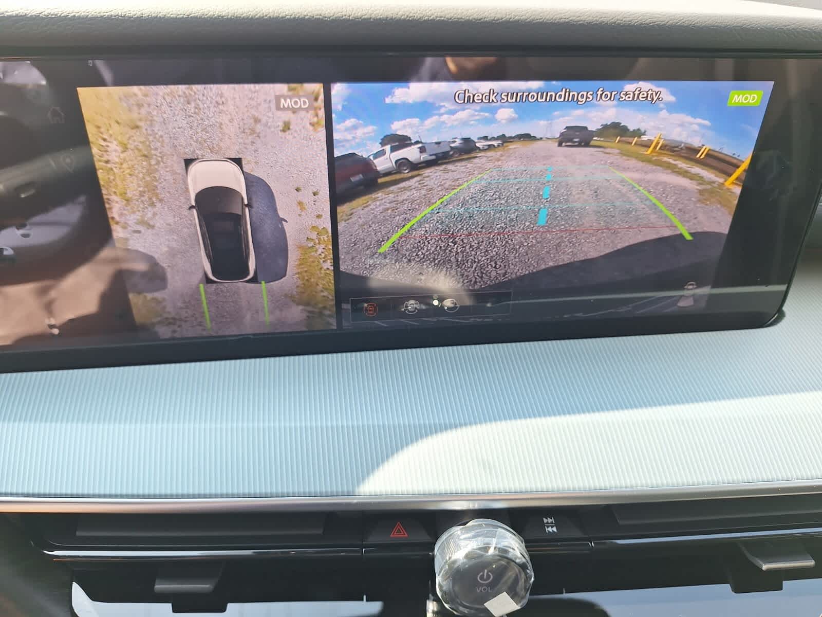 2025 Nissan Murano SL photo 16