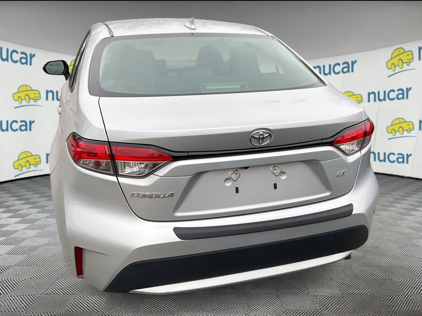 2021 Toyota Corolla LE photo 3