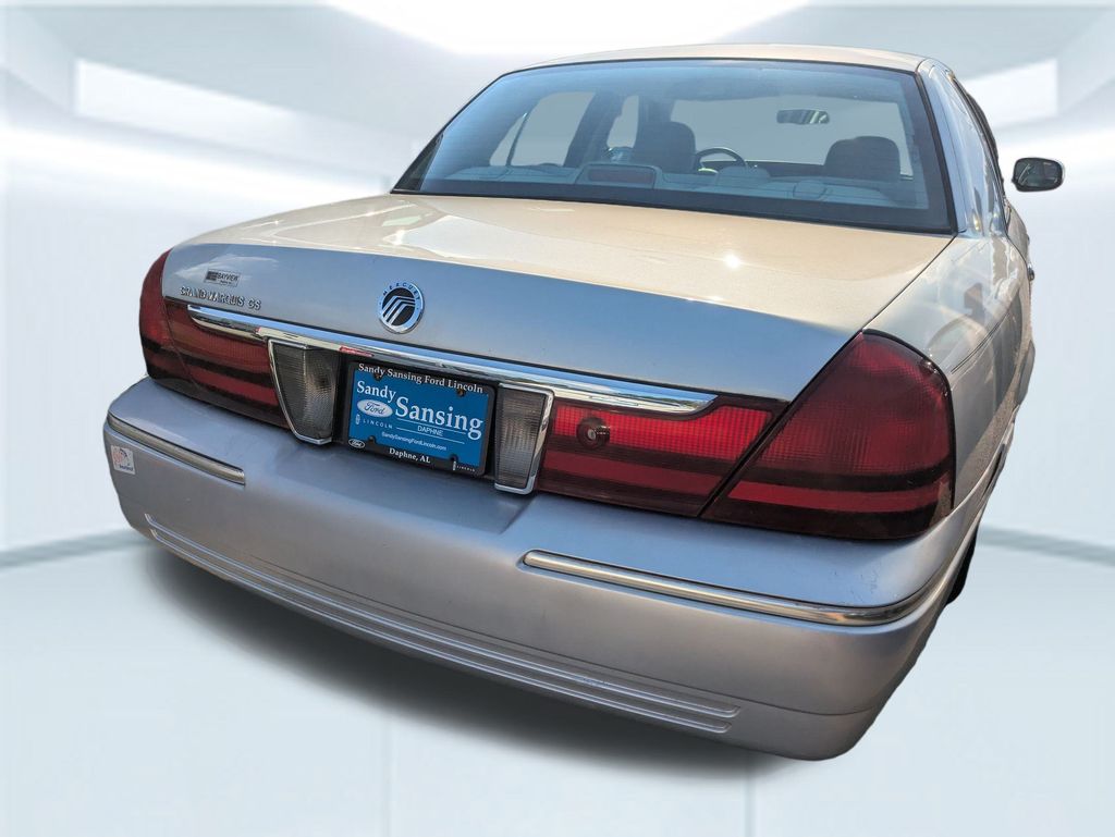 2003 Mercury Grand Marquis GS photo 4