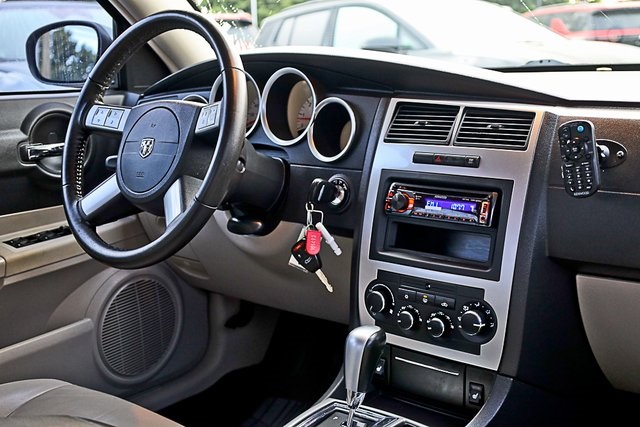 2006 Dodge Charger R/T photo 21