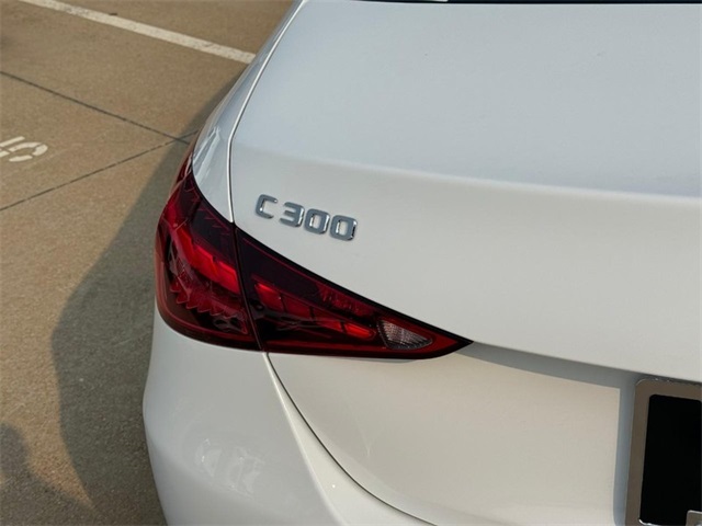 2025 Mercedes Benz C 300 4MATIC photo 4