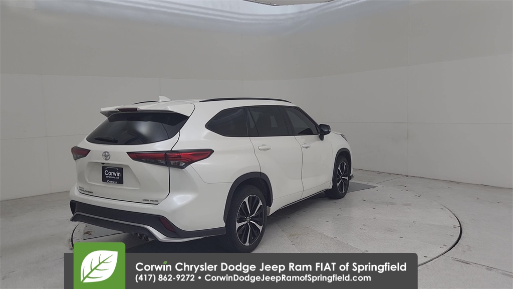 2021 Toyota Highlander XSE photo 14