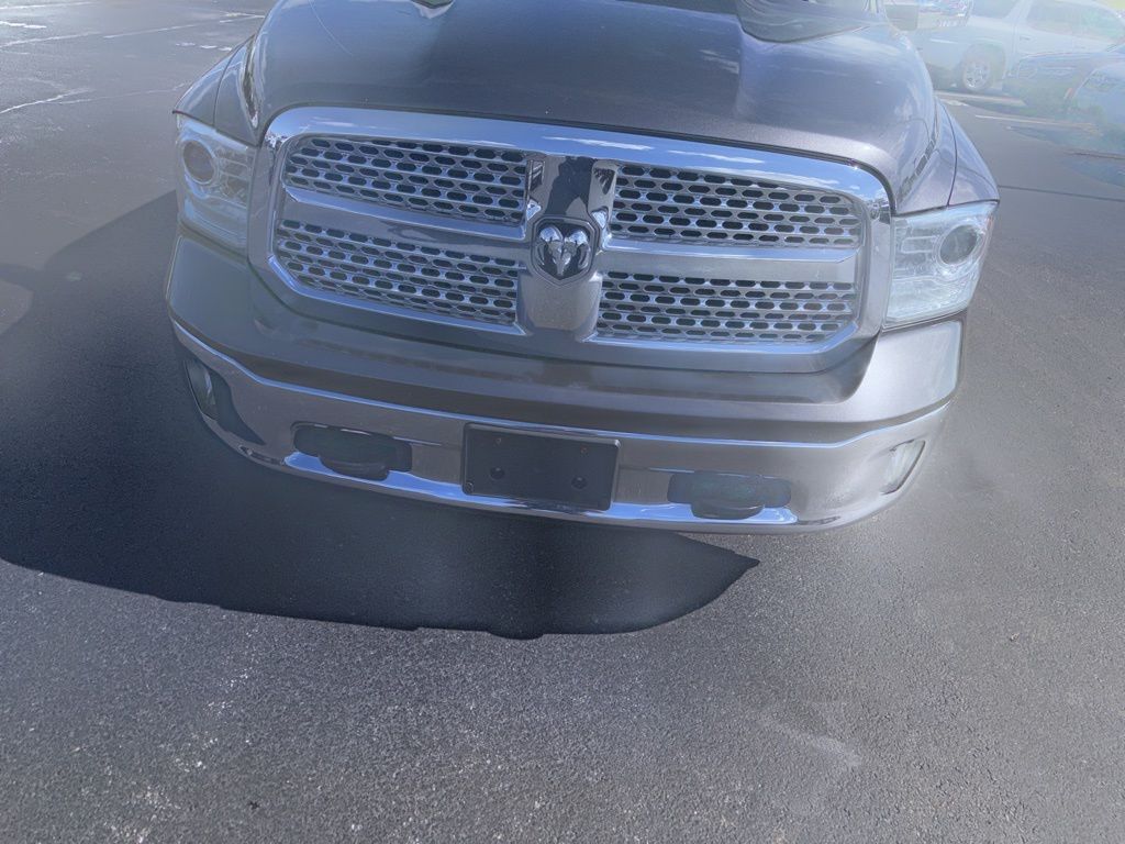 2015 Ram 1500 Laramie photo 3