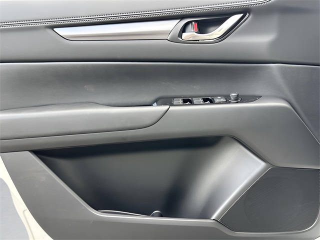 2025 Mazda CX-5 2.5 Select photo 10