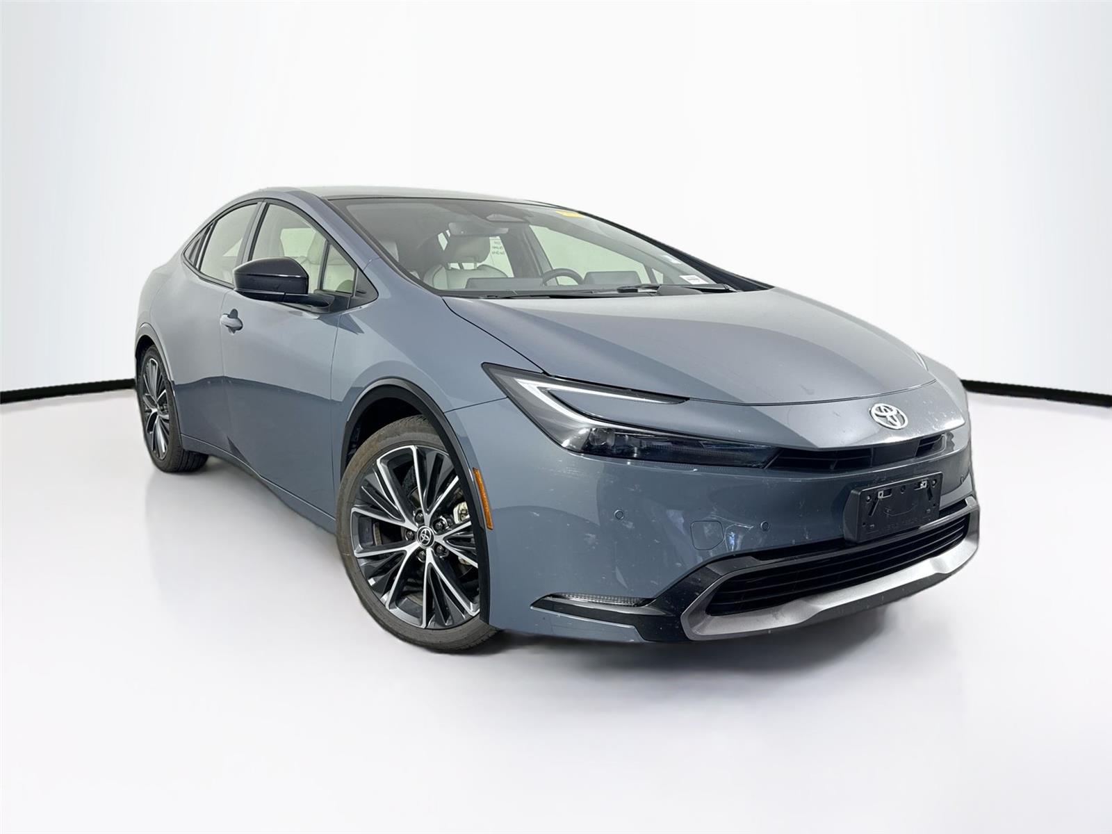 2024 Toyota Prius XLE photo 4