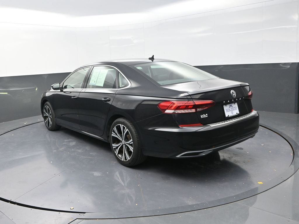 2022 Volkswagen Passat 2.0T SE photo 4