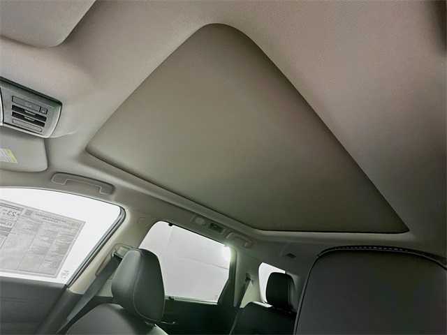 2025 Nissan Pathfinder Platinum photo 22