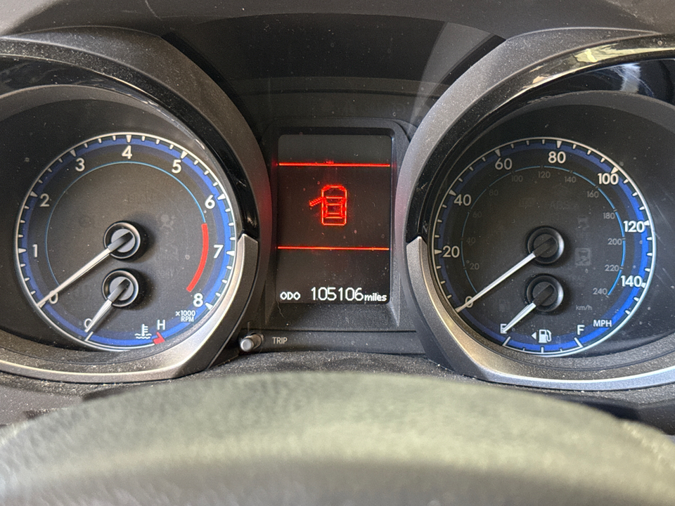 2016 Toyota Corolla L photo 12