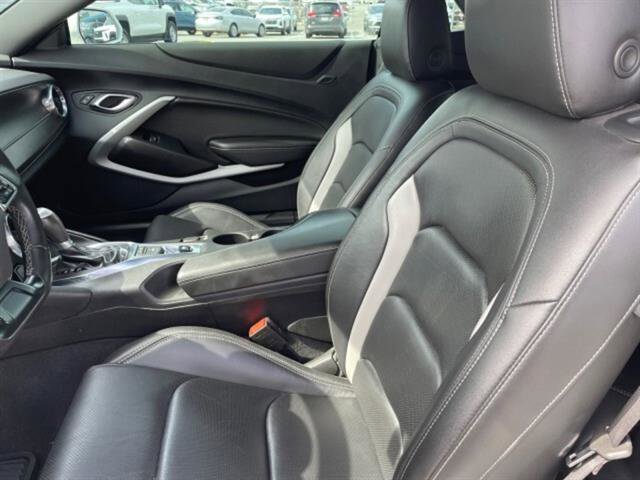 2021 Chevrolet Camaro 2LT photo 12