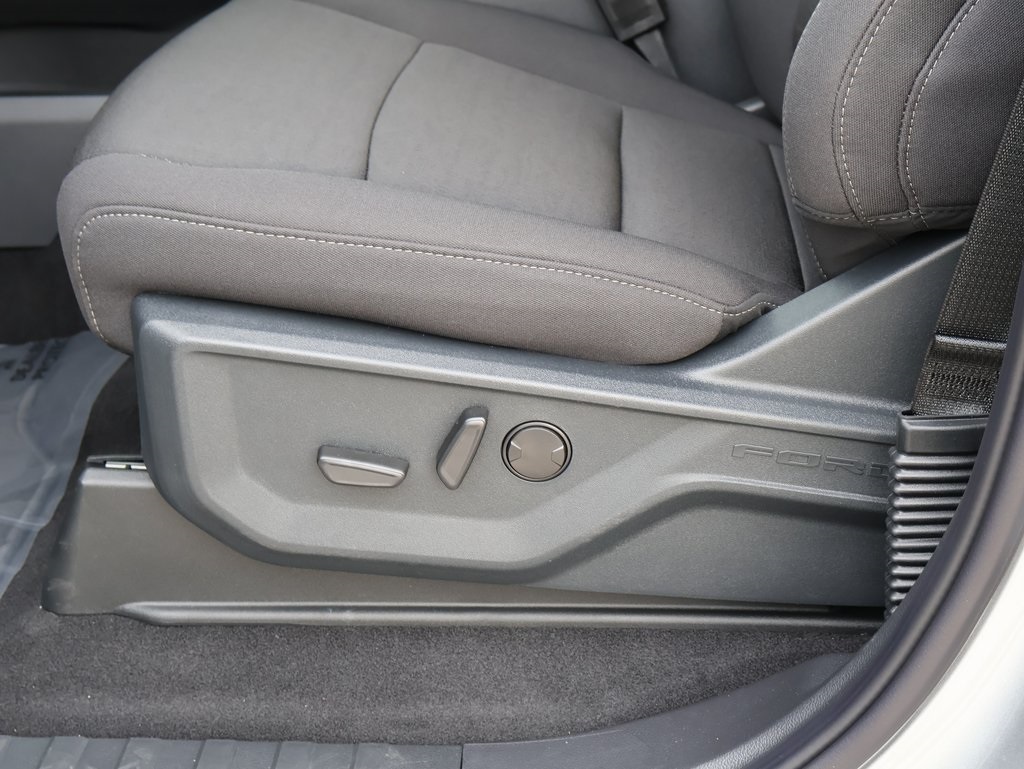2025 Ford F-150 XLT photo 20