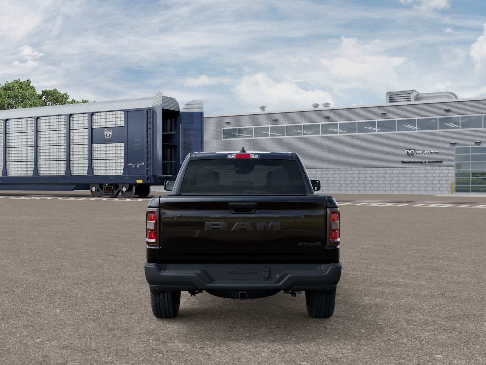 2025 Ram 1500 Tradesman photo 4