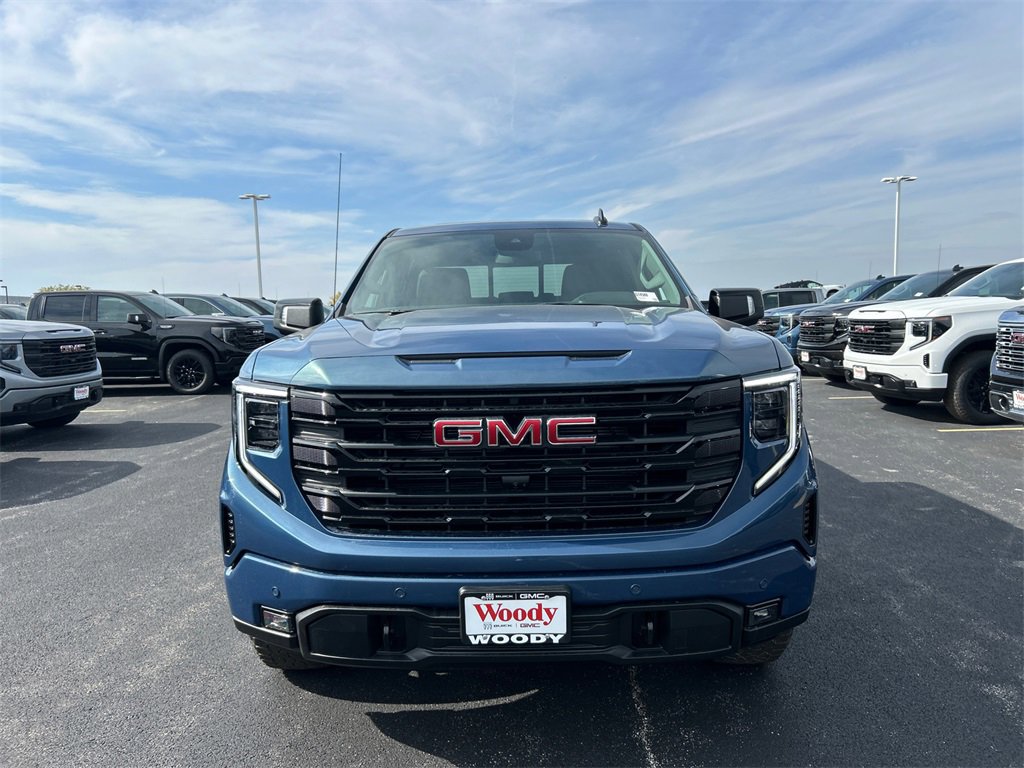 2026 GMC SIERRA - Image 2