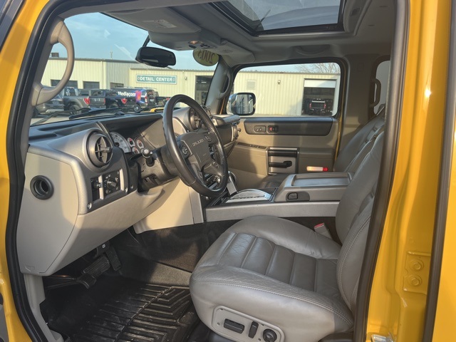 2003 Hummer H2 Base photo 14