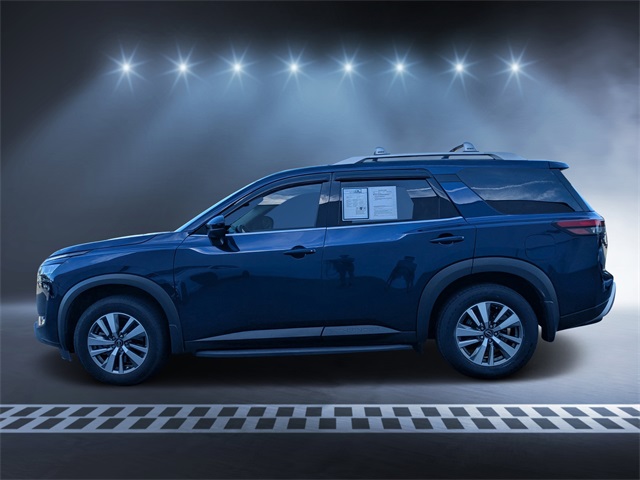 2022 Nissan Pathfinder SL photo 6