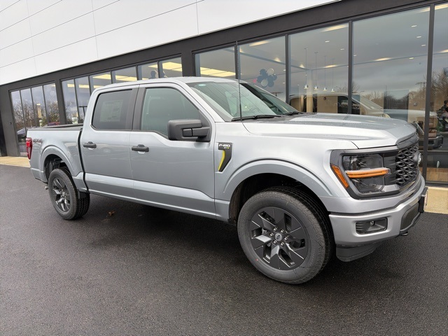 2025 Ford F-150 STX's photo