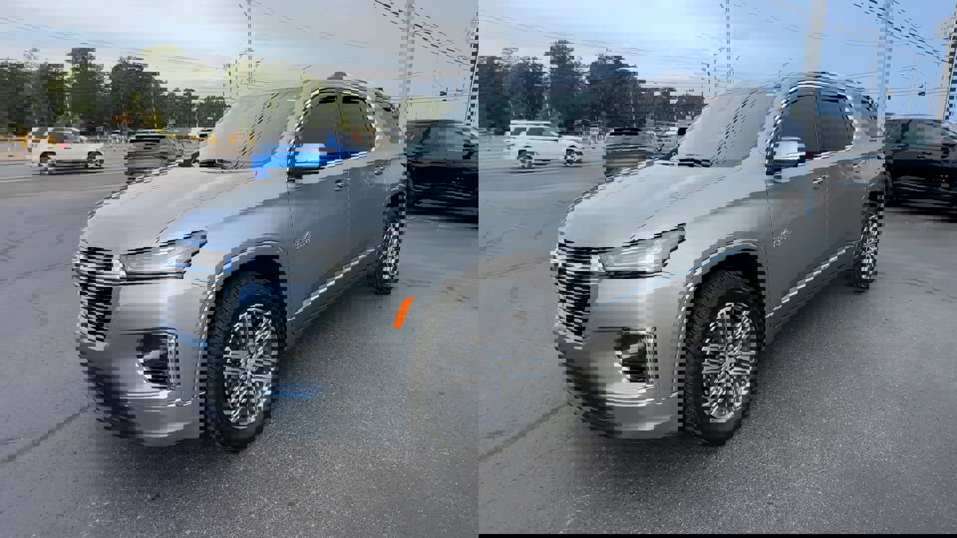 2023 Chevrolet Traverse High Country photo 3