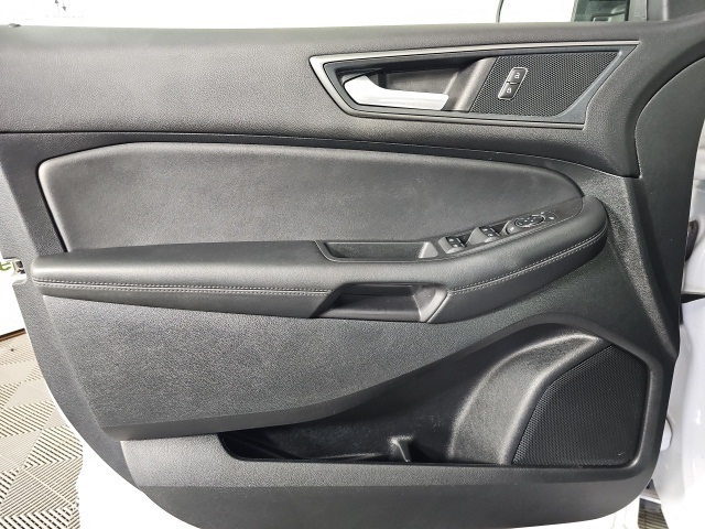 2024 Ford Edge SE photo 10