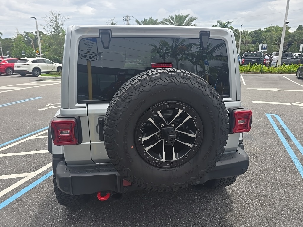 2024 Jeep Wrangler Rubicon X photo 6