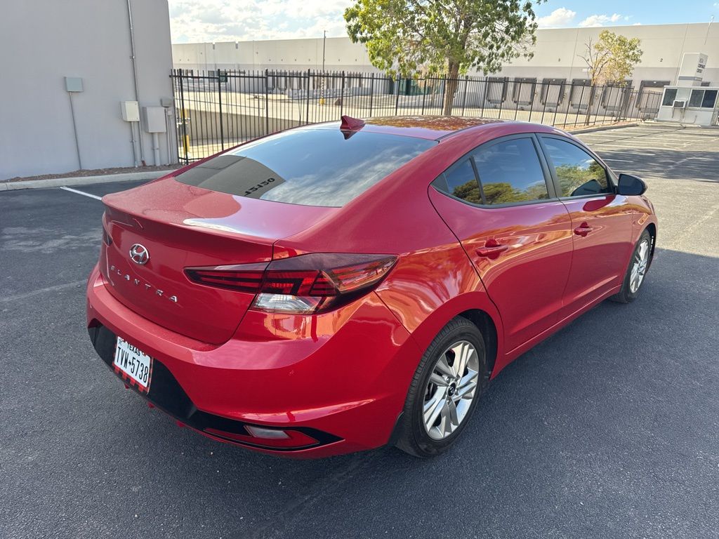 2020 Hyundai Elantra Value Edition photo 4