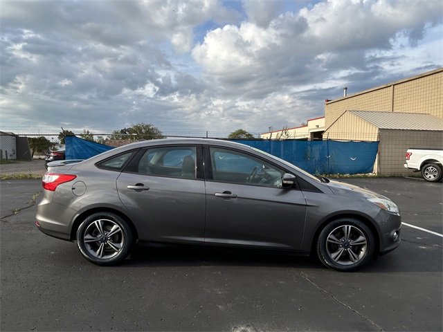 2014 Ford Focus SE photo 23