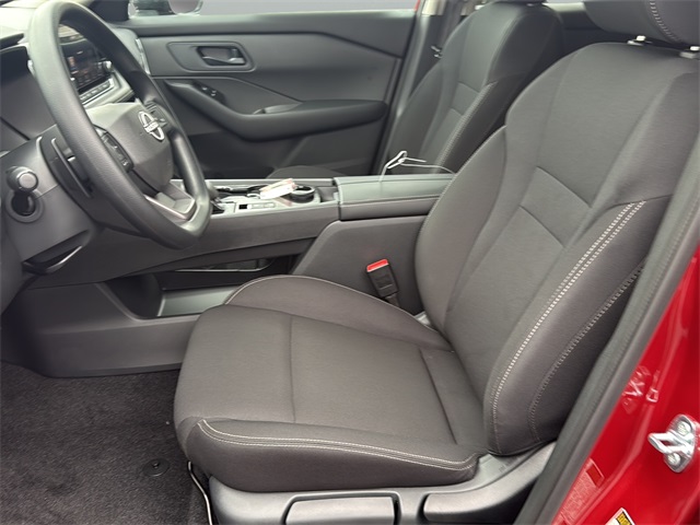 2026 Nissan Rogue S photo 10