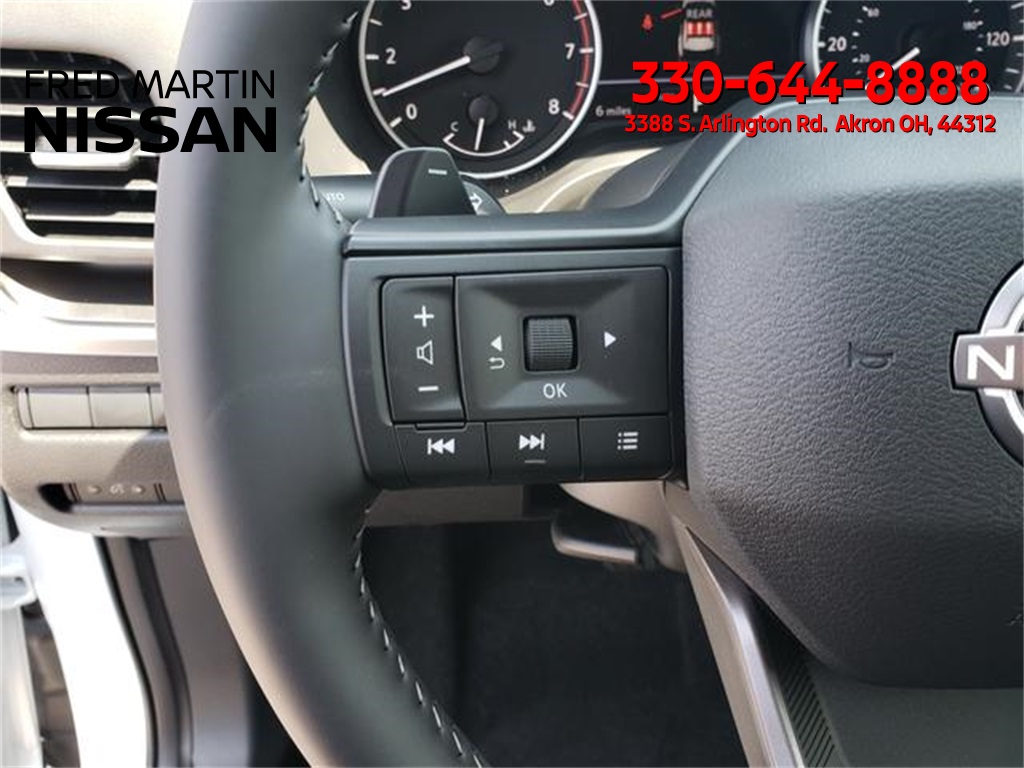 2025 Nissan Rogue SV photo 19