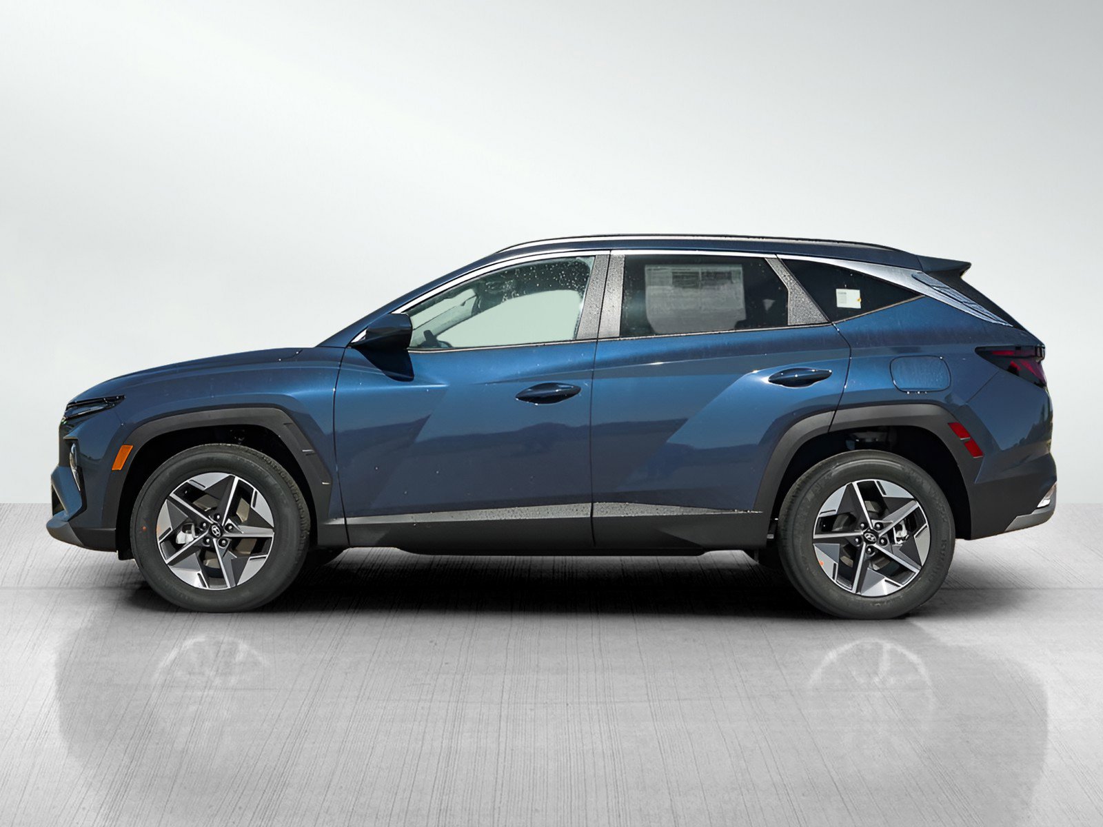 2025 Hyundai Tucson SEL photo 3