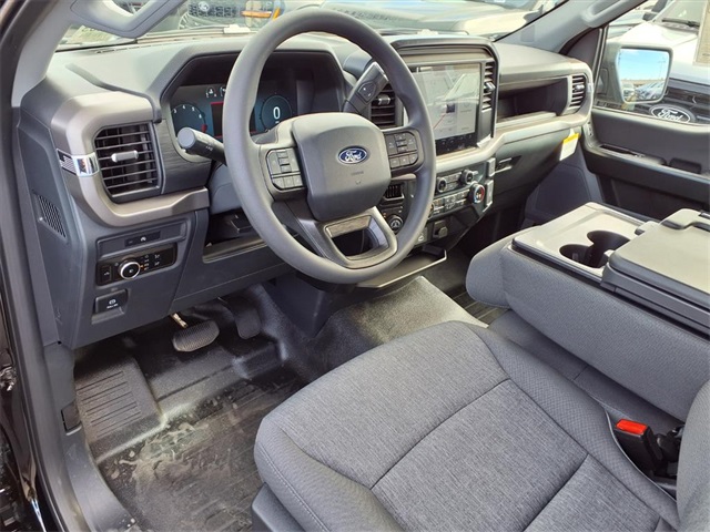 2025 Ford F-150 XL photo 6