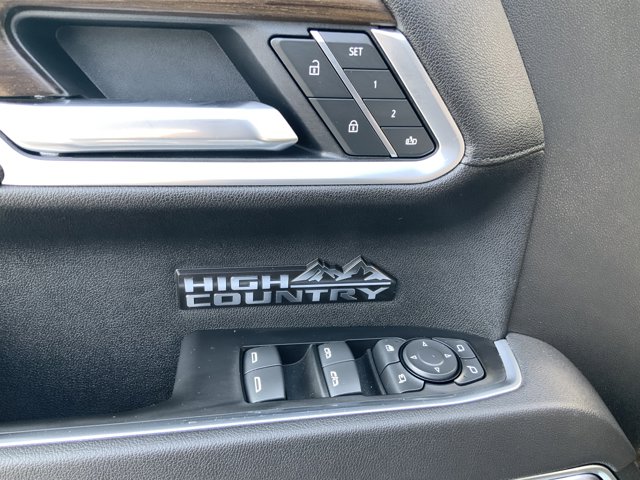 2025 Chevrolet Silverado 1500 High Country photo 25