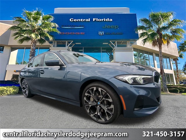 2025 BMW 3 Series 330i's photo