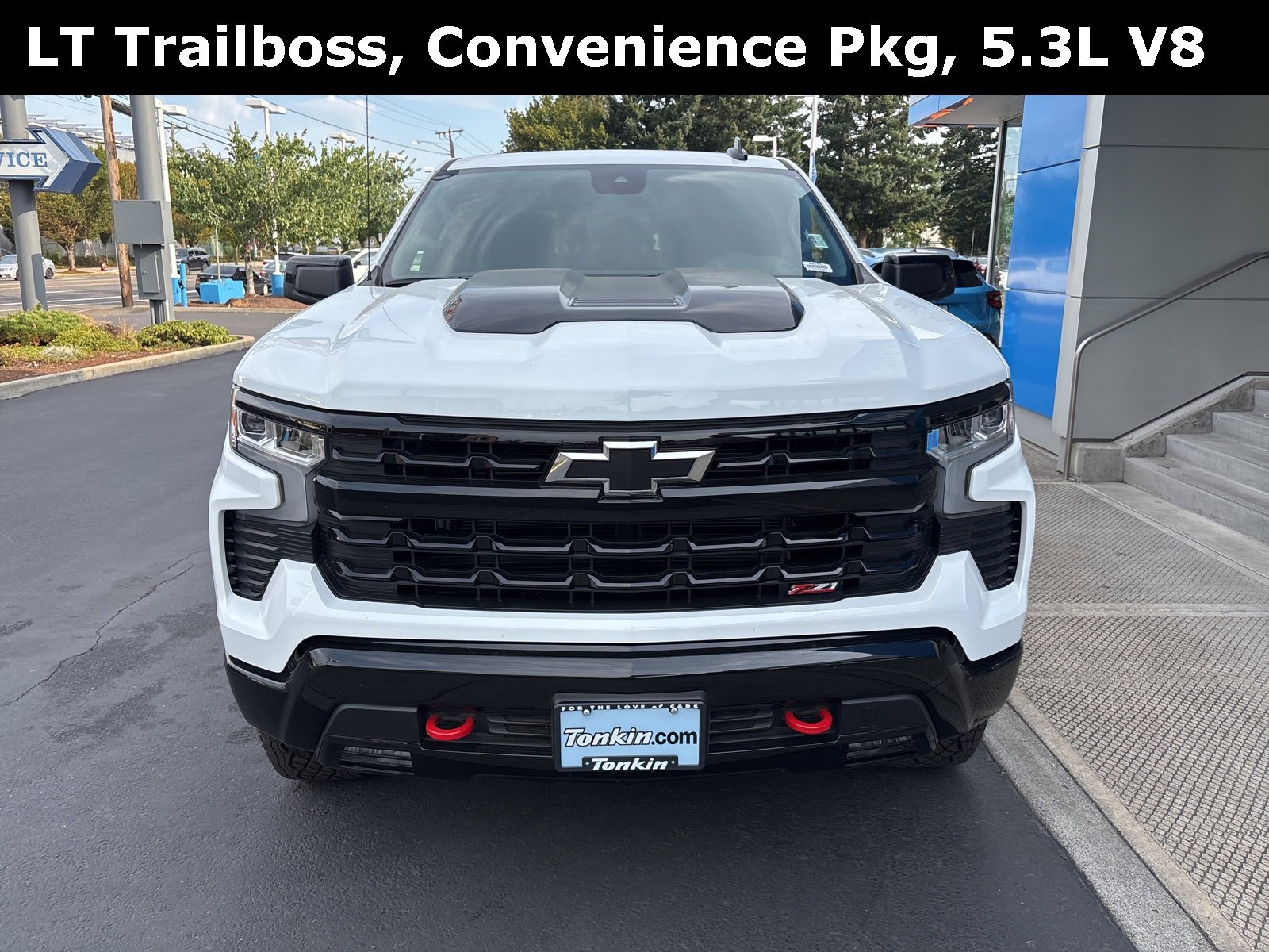 2025 Chevrolet Silverado 1500 LT Trail Boss photo 3