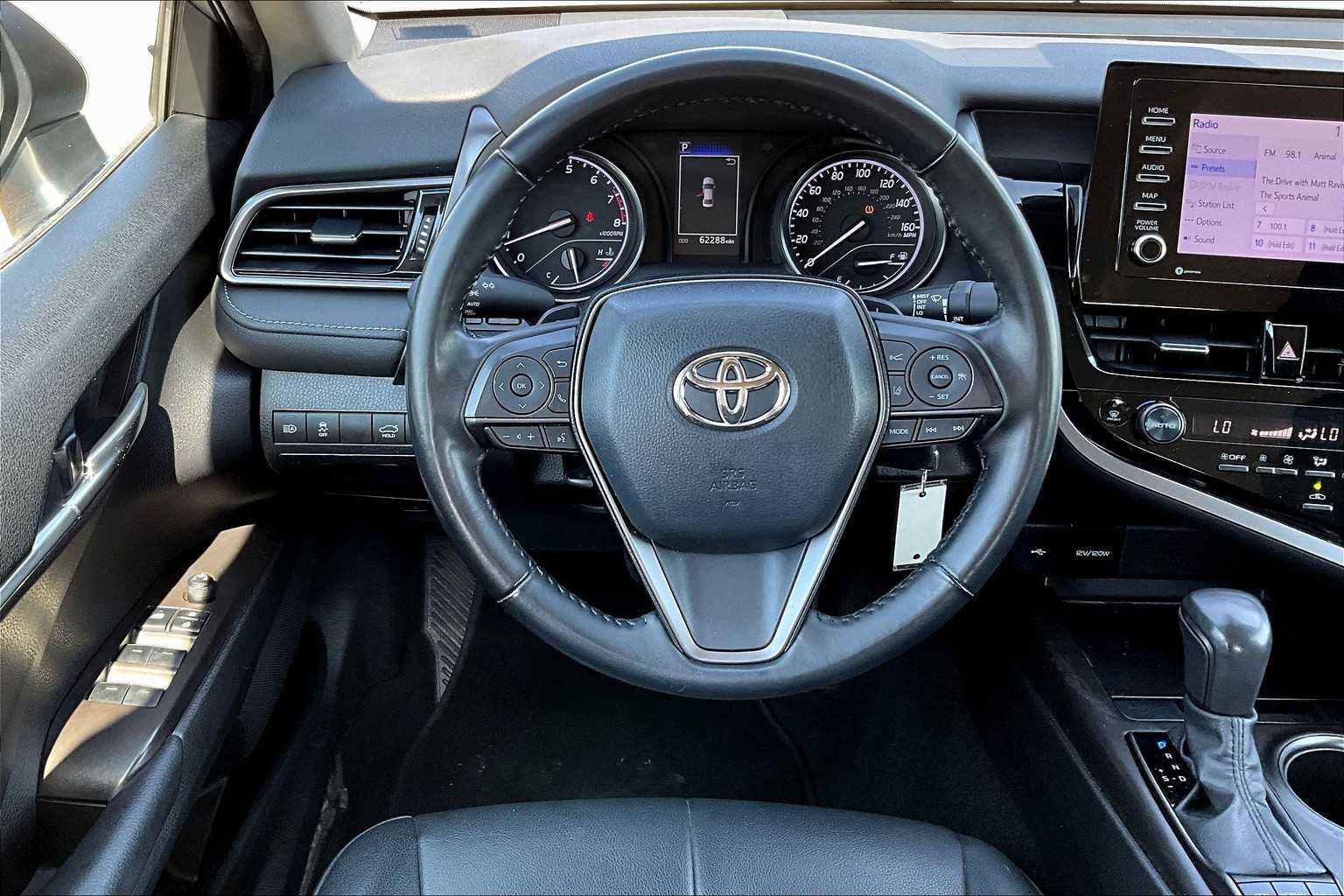 2023 Toyota Camry SE photo 5