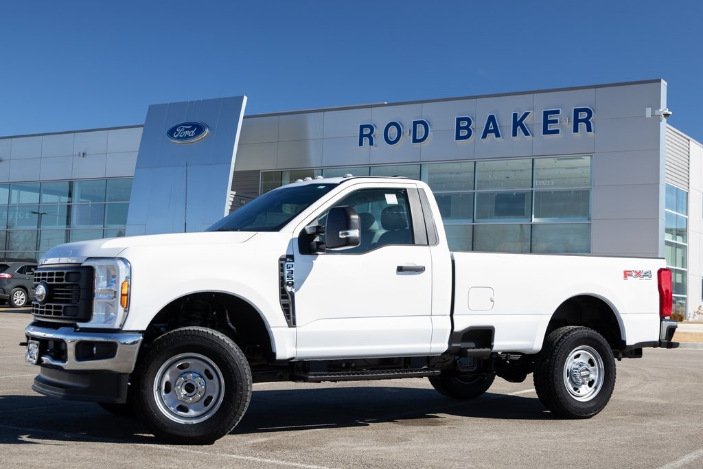 2025 Ford F-350 XL photo 4