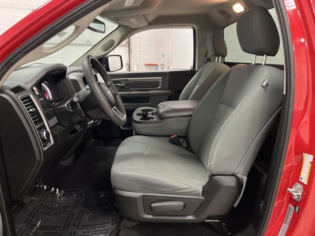 2019 Ram 1500 Classic Tradesman photo 4