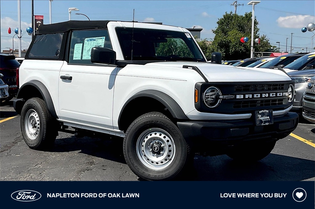 2025 Ford Bronco 2-Door Base's photo