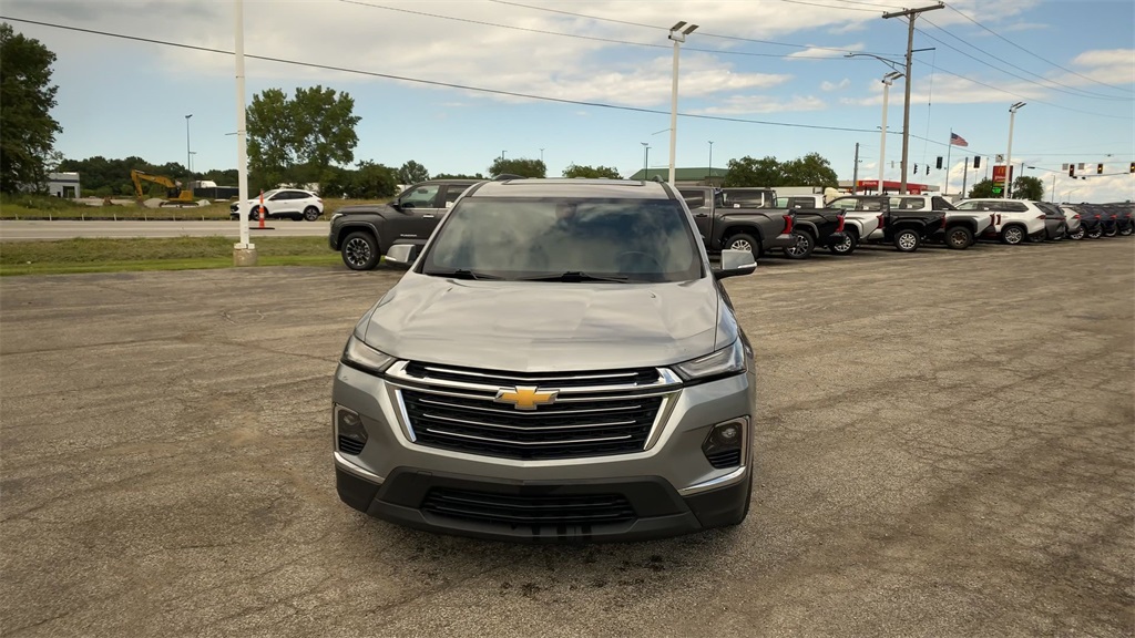 2023 Chevrolet Traverse photo 3