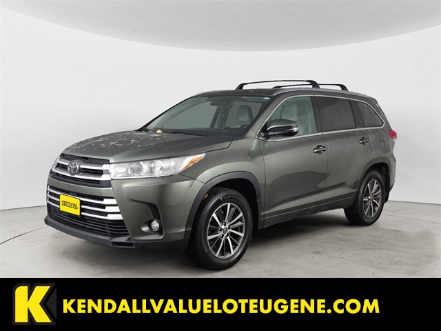 2017 Toyota Highlander XLE's photo