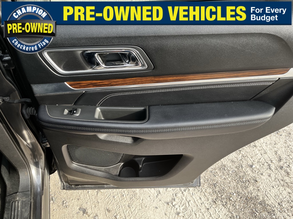 2017 Ford Explorer Limited photo 20