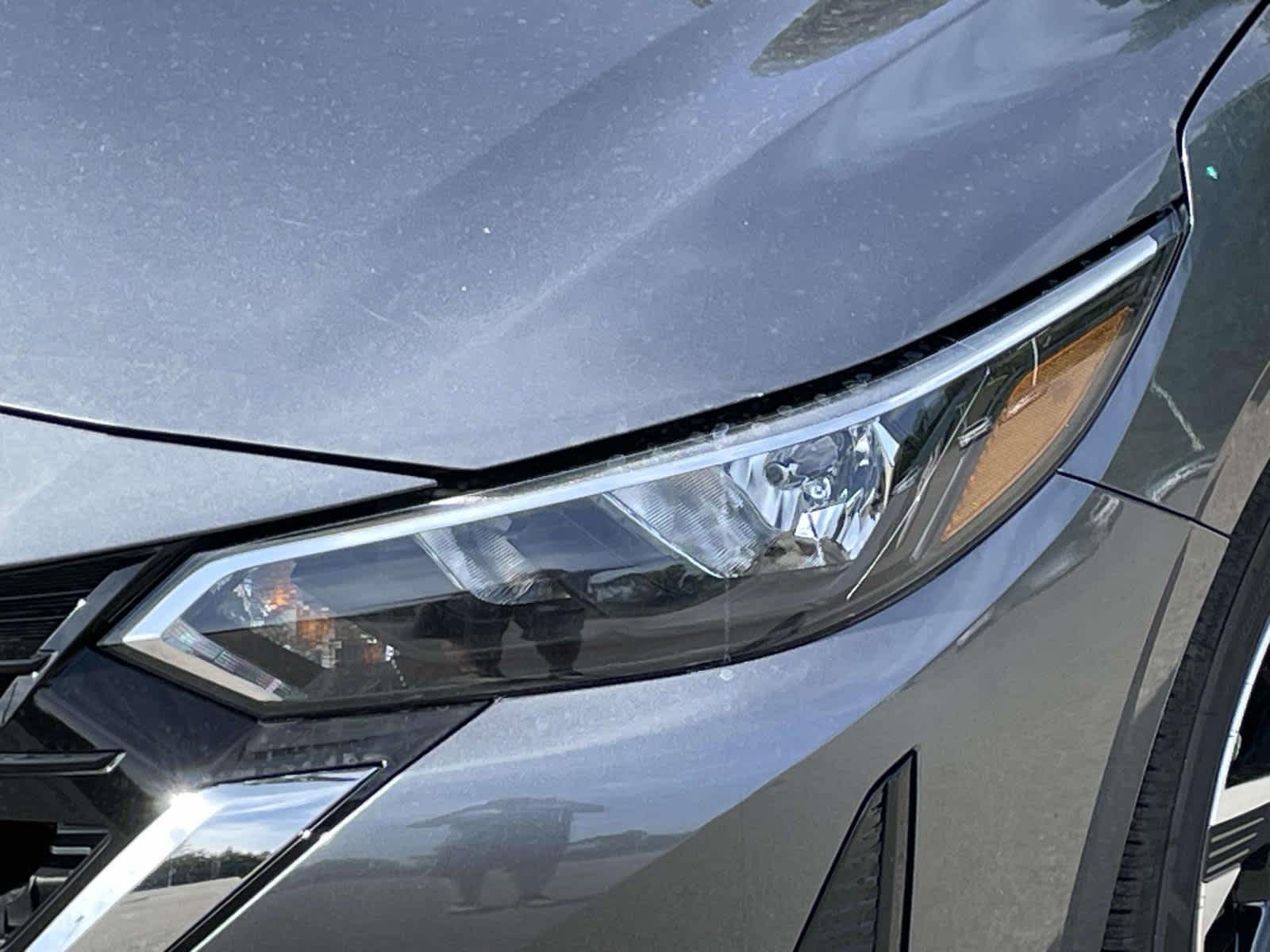 2025 Nissan Sentra SV photo 9