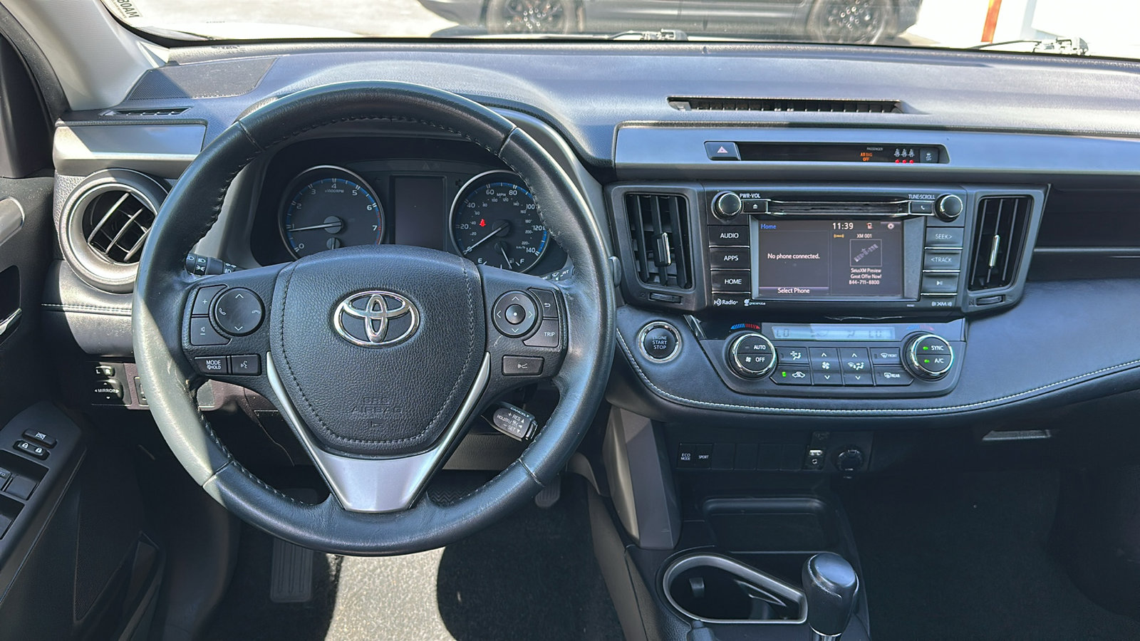 2018 Toyota RAV4 XLE photo 22
