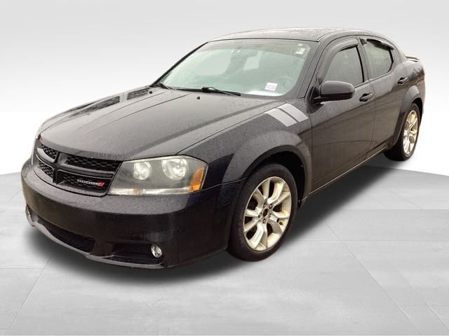 2013 Dodge Avenger R/T's photo