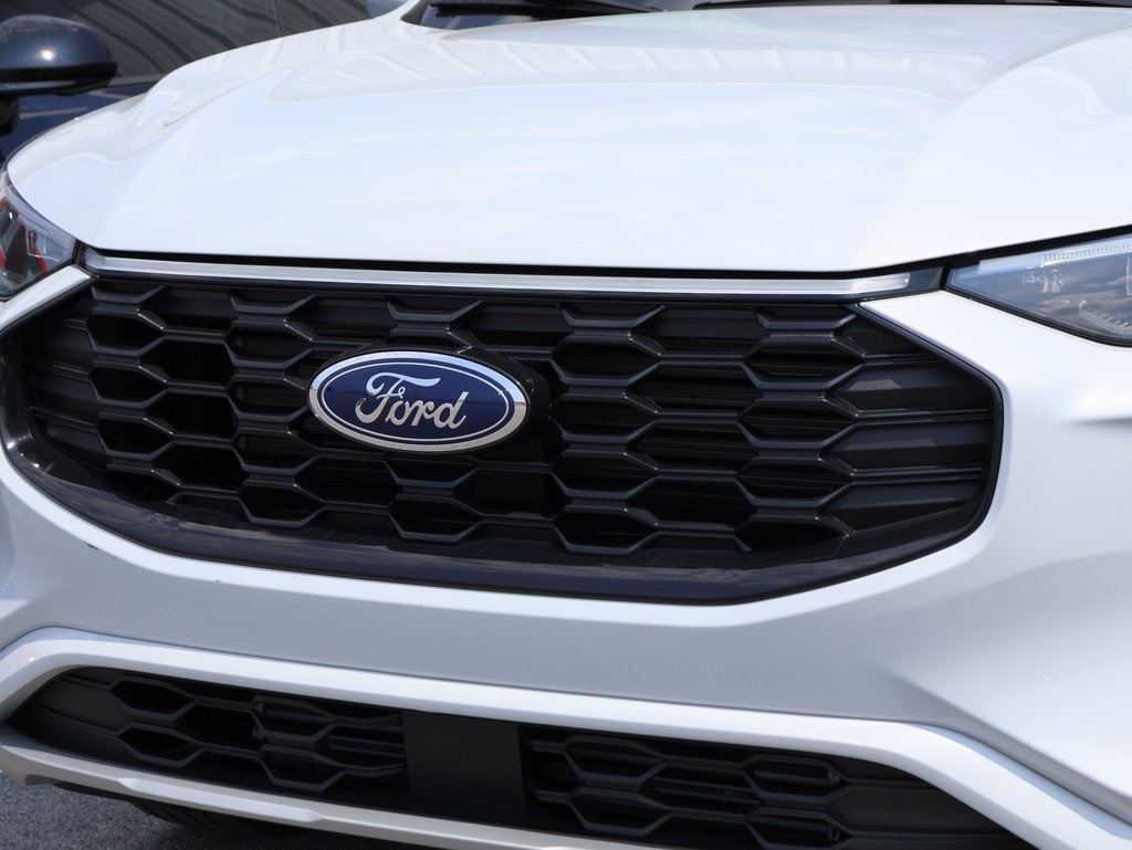 2025 Ford Escape ST-Line Elite photo 2